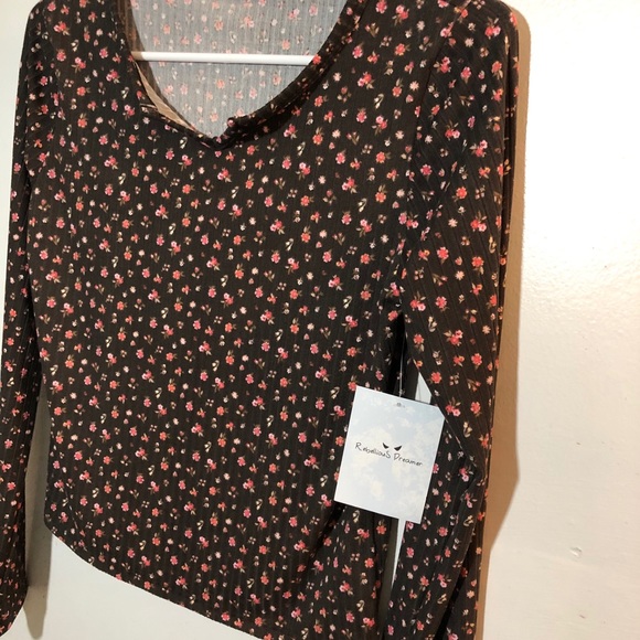 Rebellious dreamer top - Picture 5 of 5